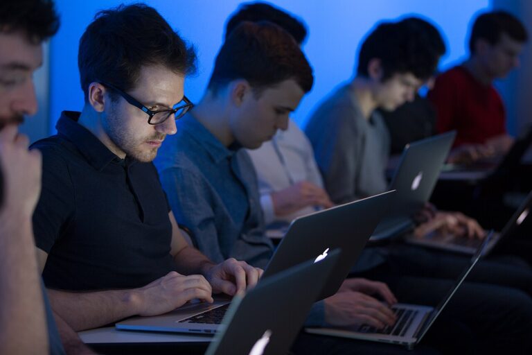 Innovation & Research Symposium Cisco and Ecole Polytechnique 9-10 April 2018 Artificial Intelligence & Cybersecurity Crédit photographique : © École poly…