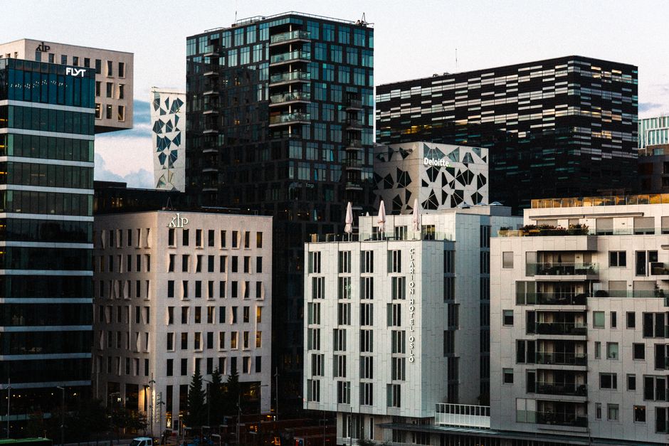 Oslo med Barcode-rekken som illustrasjon av norsk fastlandsøkonomi.